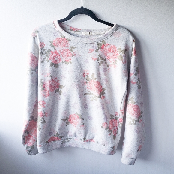 2/$8: Floral Crewneck - Picture 1 of 3